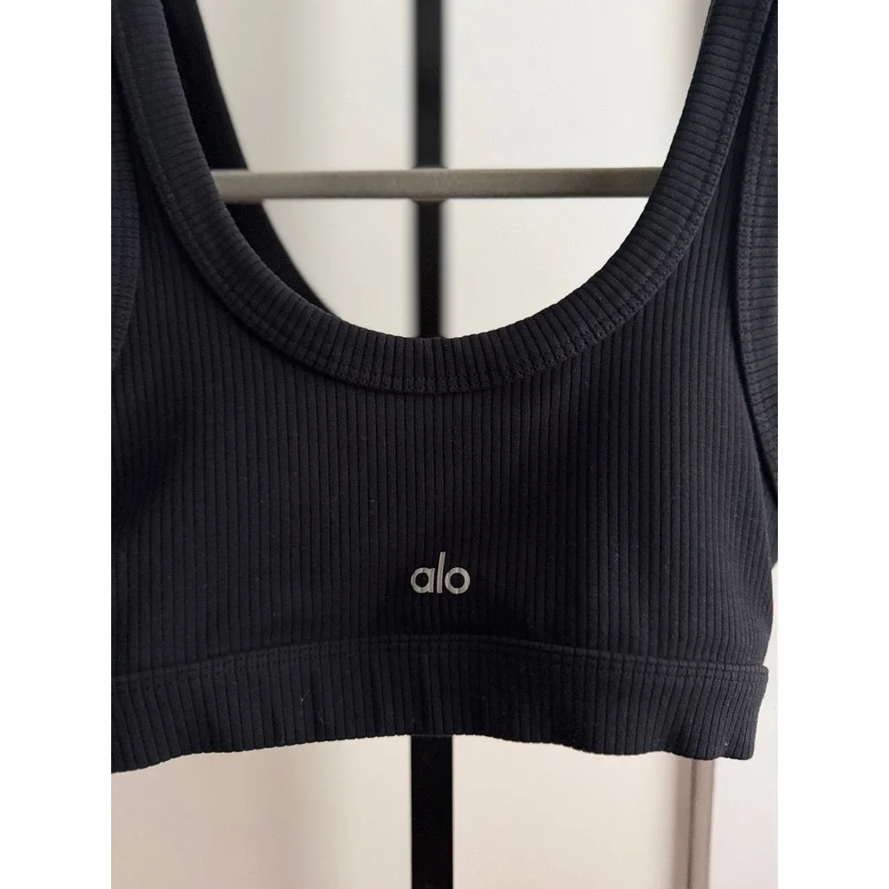 Alo Yoga Wellness Bra - Size Small - Black